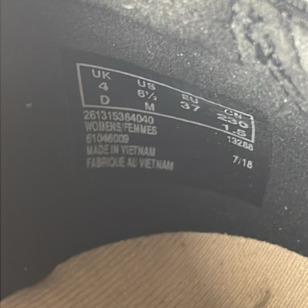 Clarks Collection Cushion Black Flats 6.5 - image 5